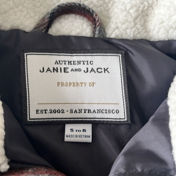 ✨Plaid Jacket✨ - Picture 4 of 7